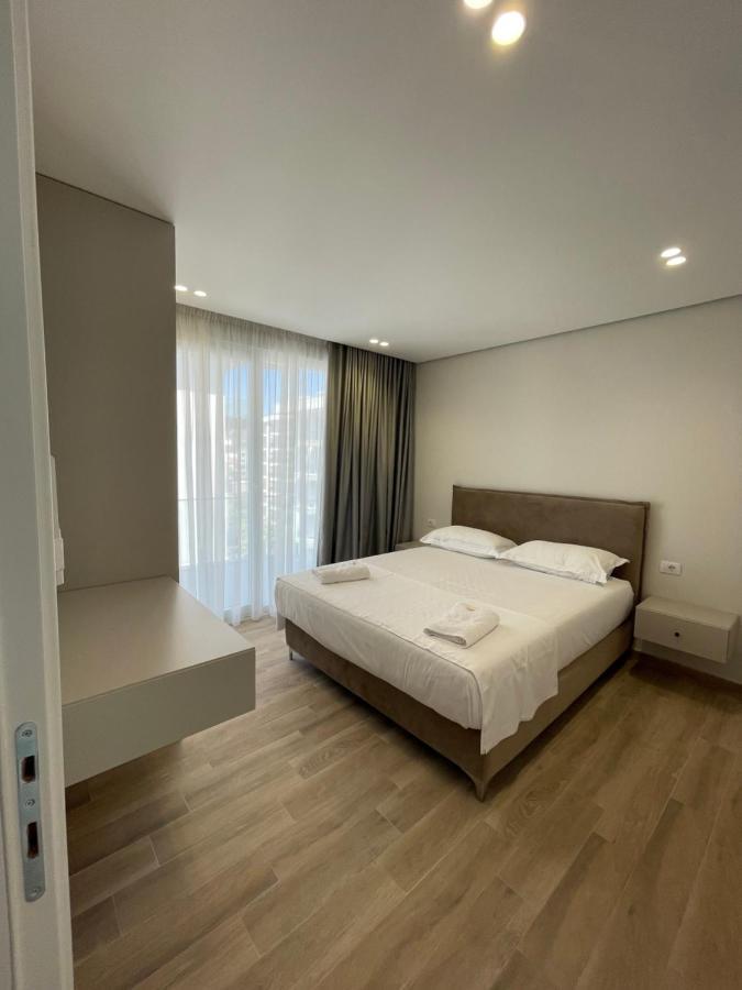 Saca Apartament *
